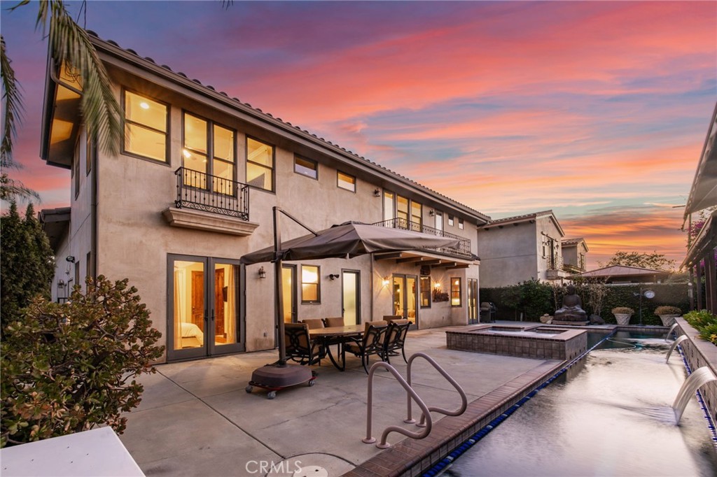 3311 Rossmoor Way