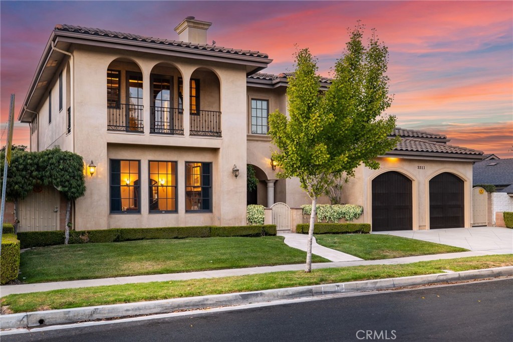 3311 Rossmoor Way