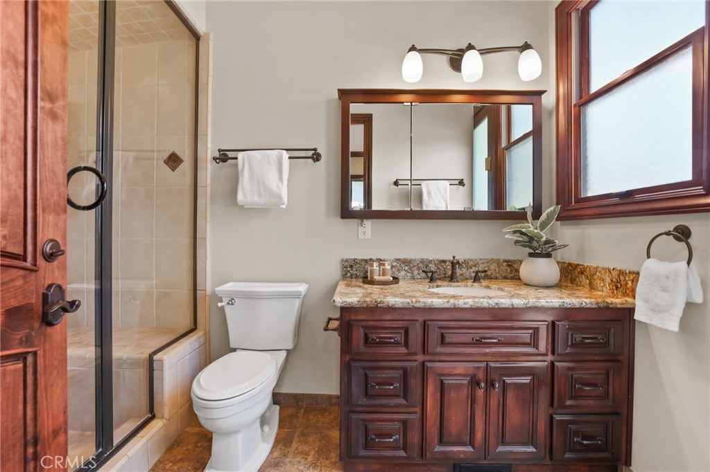 3311 Rossmoor Way