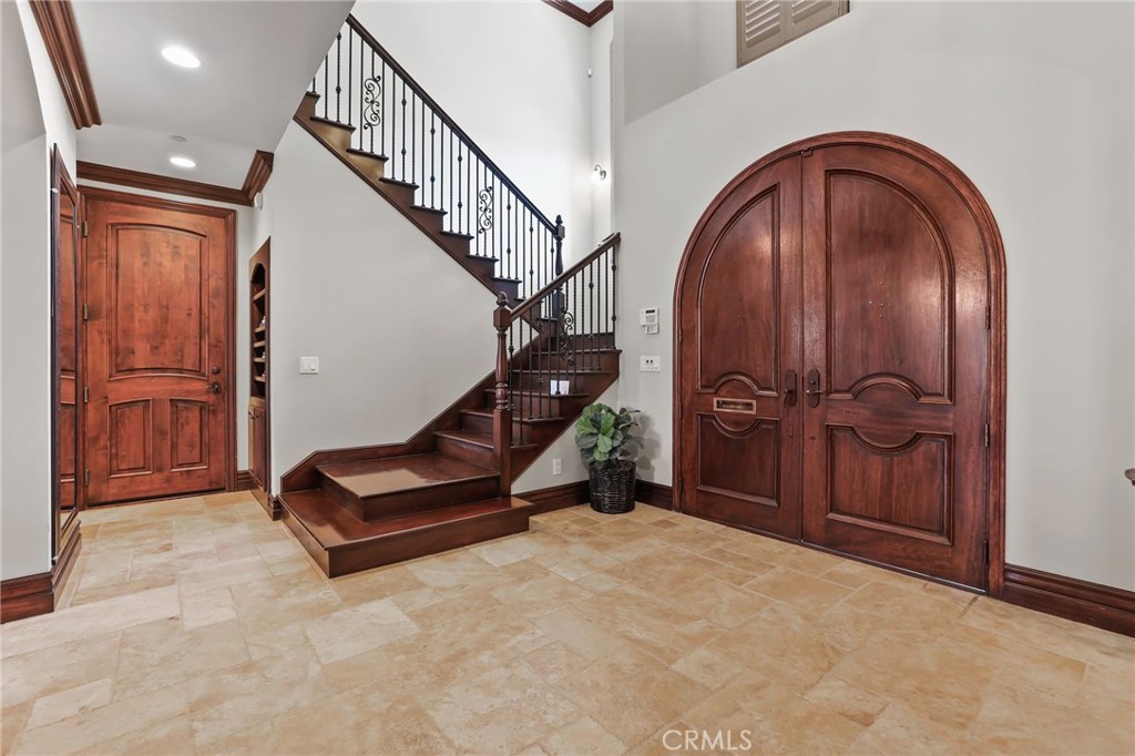 3311 Rossmoor Way