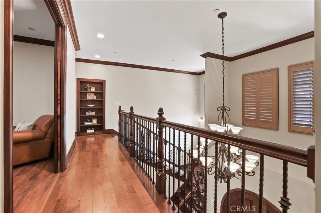 3311 Rossmoor Way