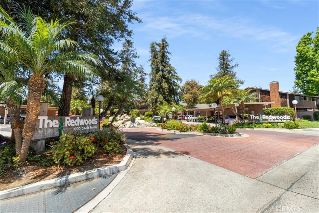 1084 Cabrillo Park # B