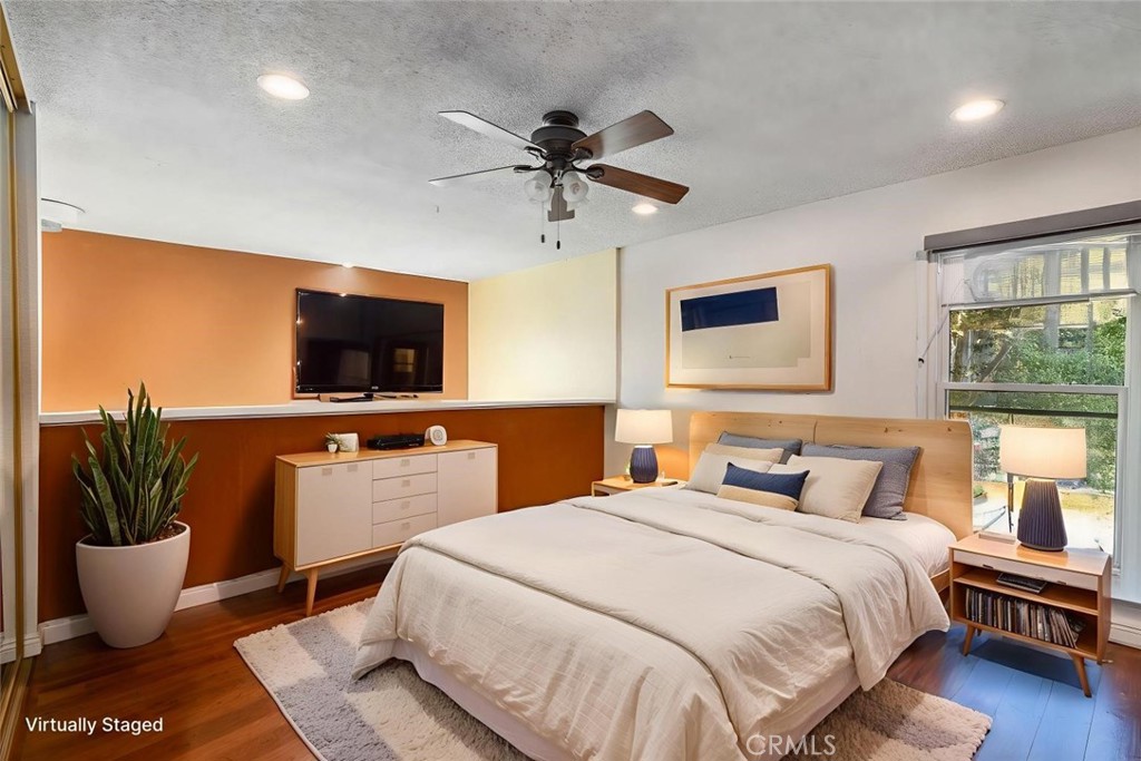 1084 Cabrillo Park # B