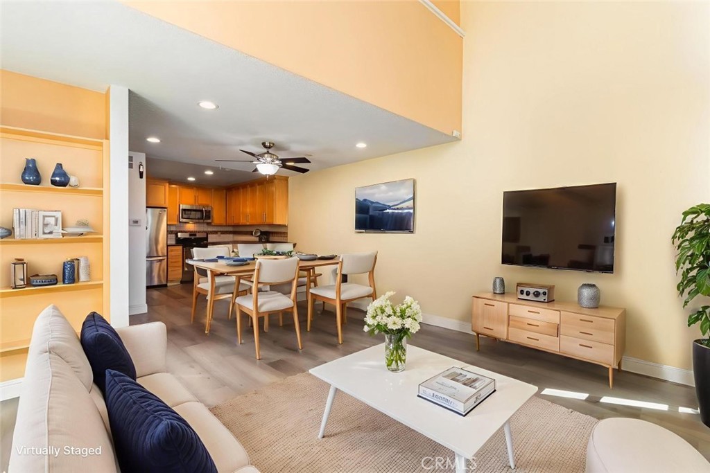 1084 Cabrillo Park # B