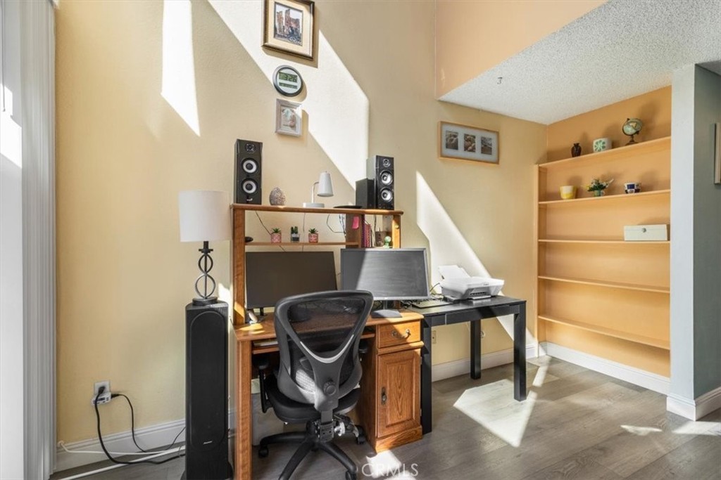 1084 Cabrillo Park # B