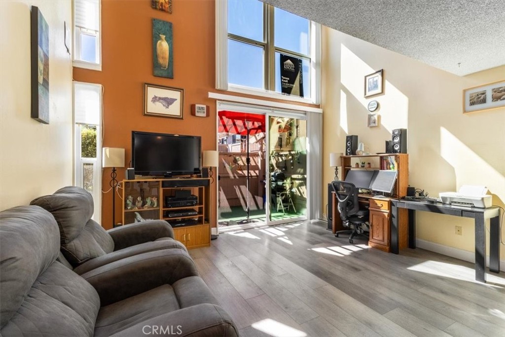 1084 Cabrillo Park # B