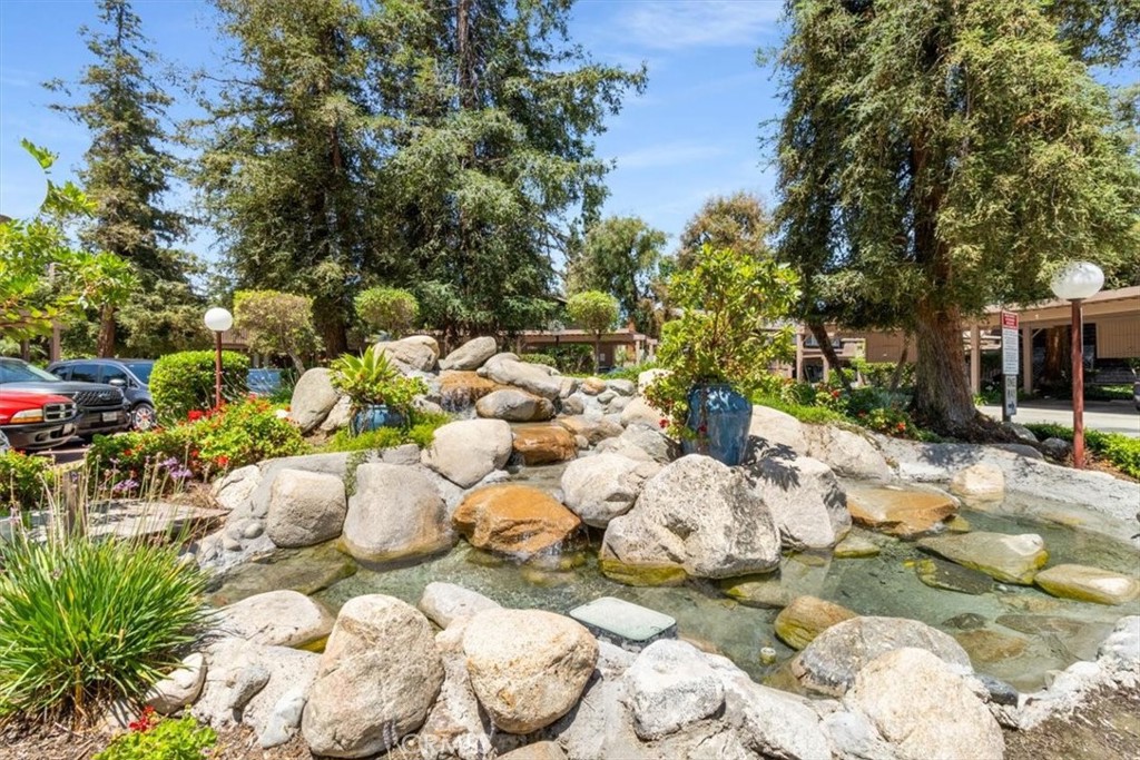 1084 Cabrillo Park # B