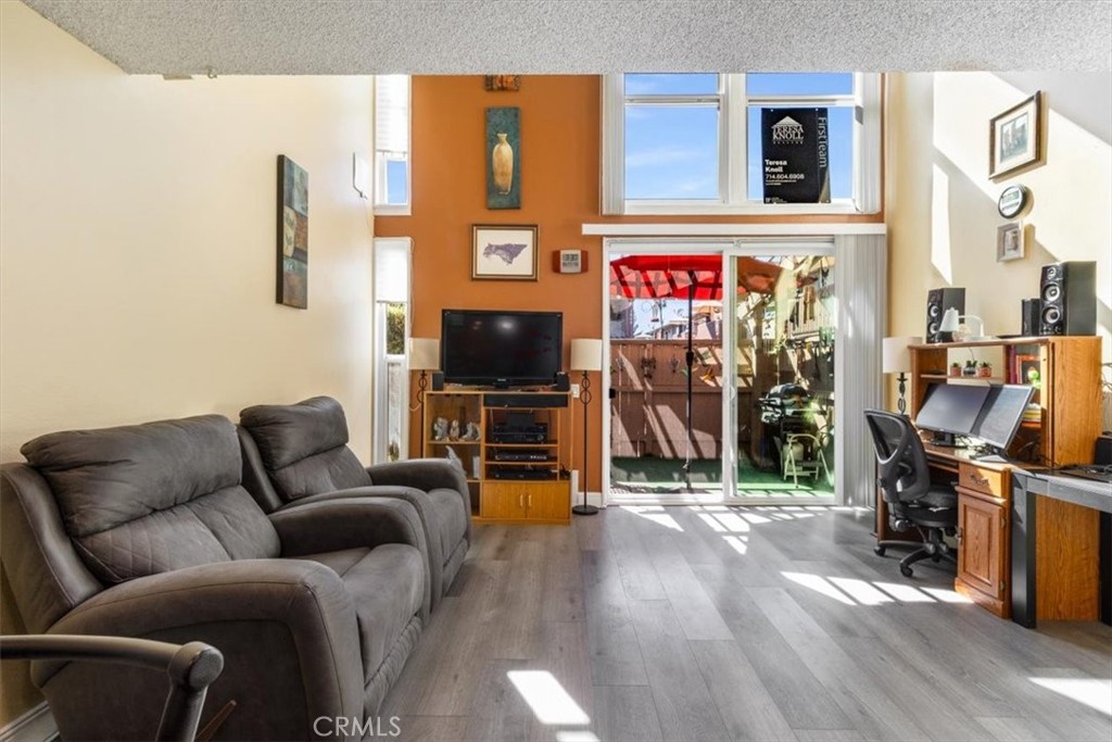 1084 Cabrillo Park # B