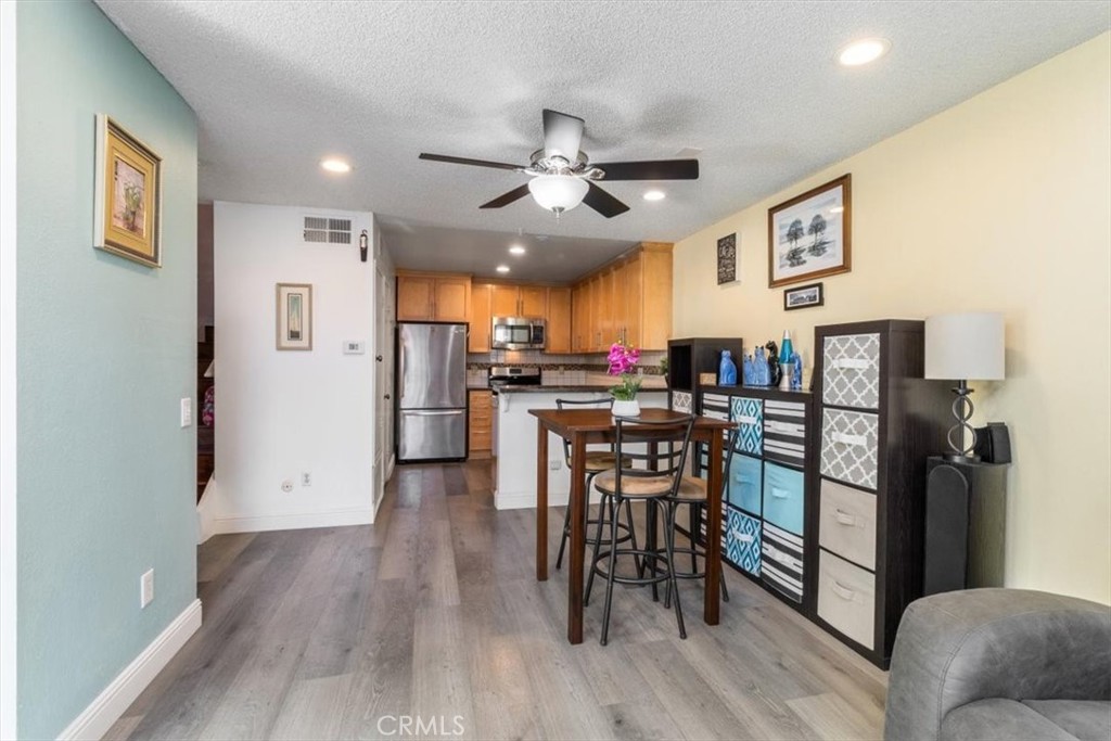 1084 Cabrillo Park # B