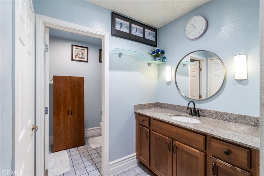 1084 Cabrillo Park # B