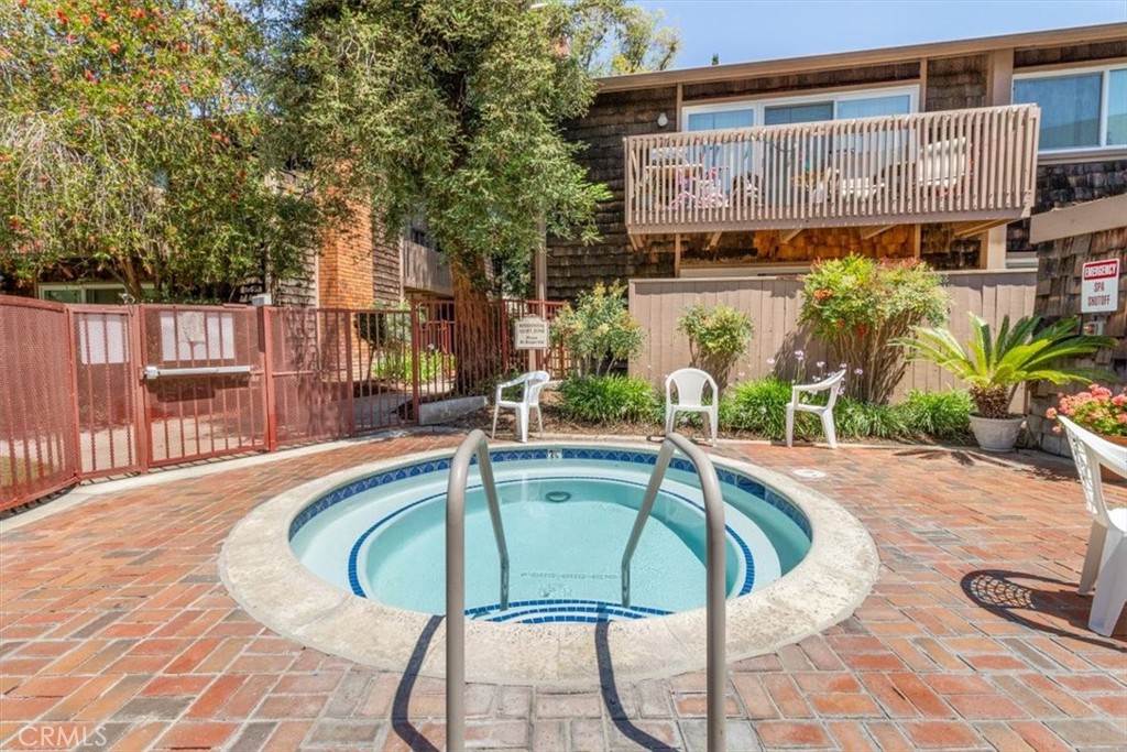 1084 Cabrillo Park # B