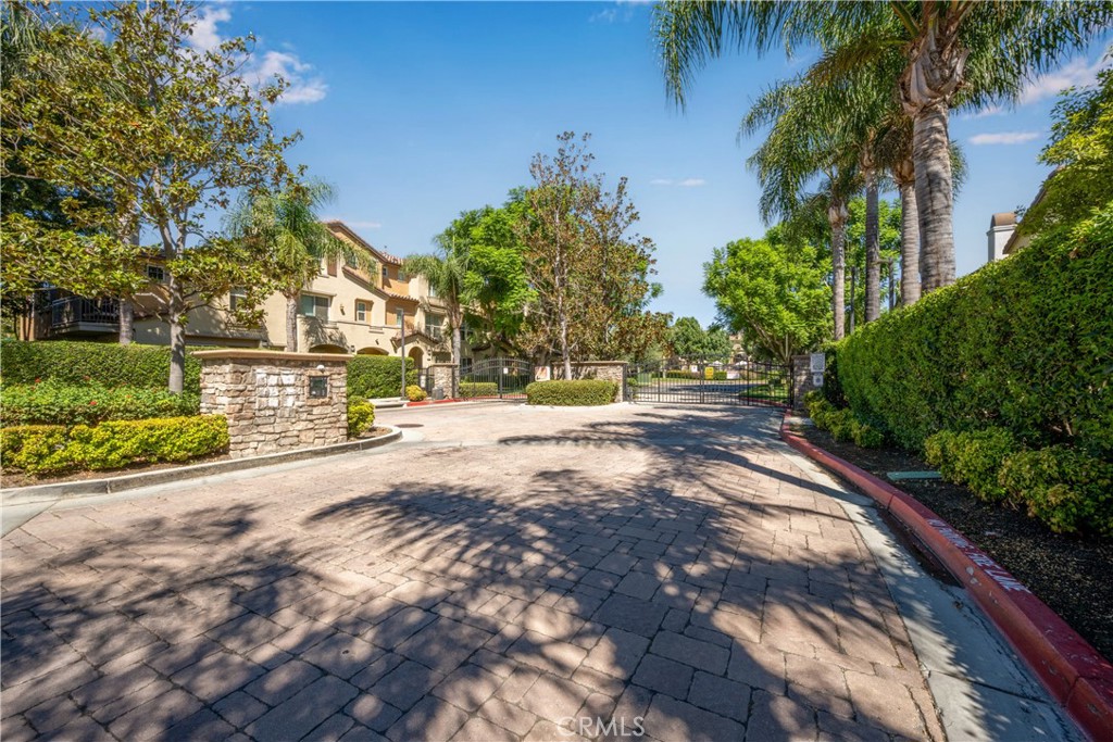 12471 Quintessa Lane