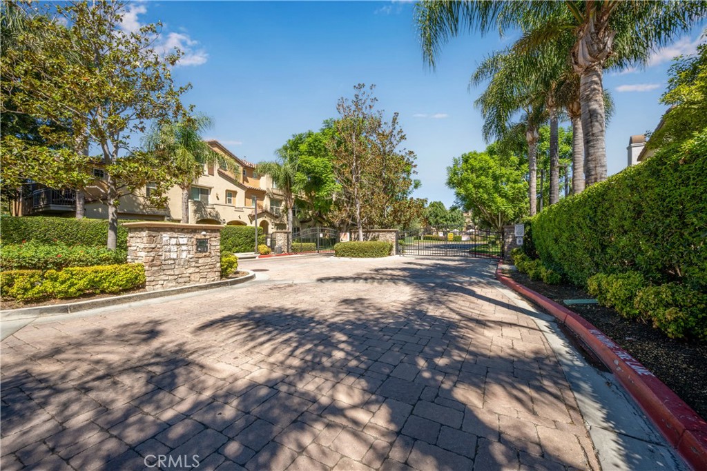 12471 Quintessa Lane