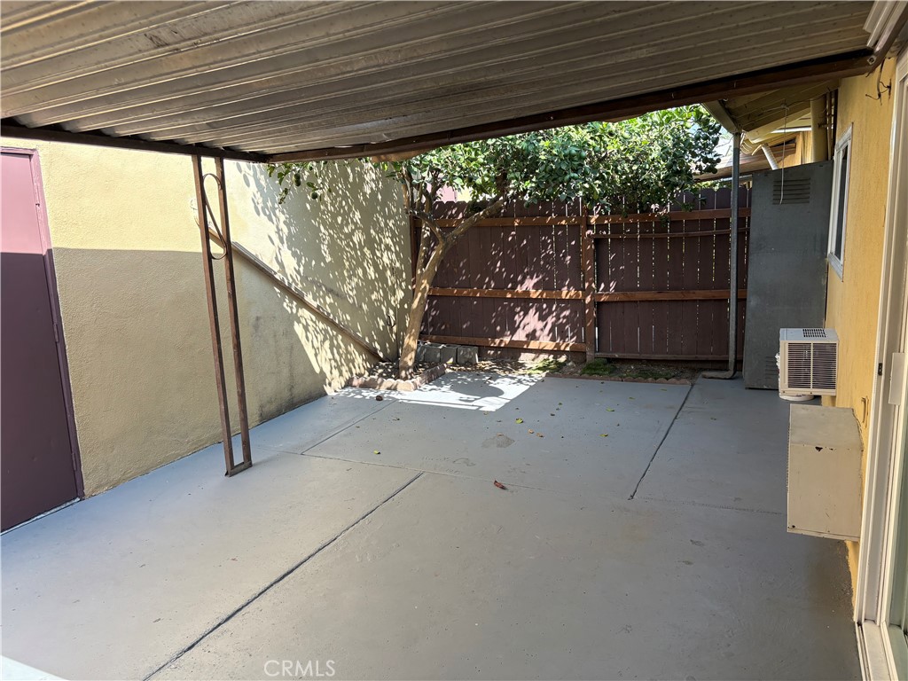 1541 La Palma Avenue E A4