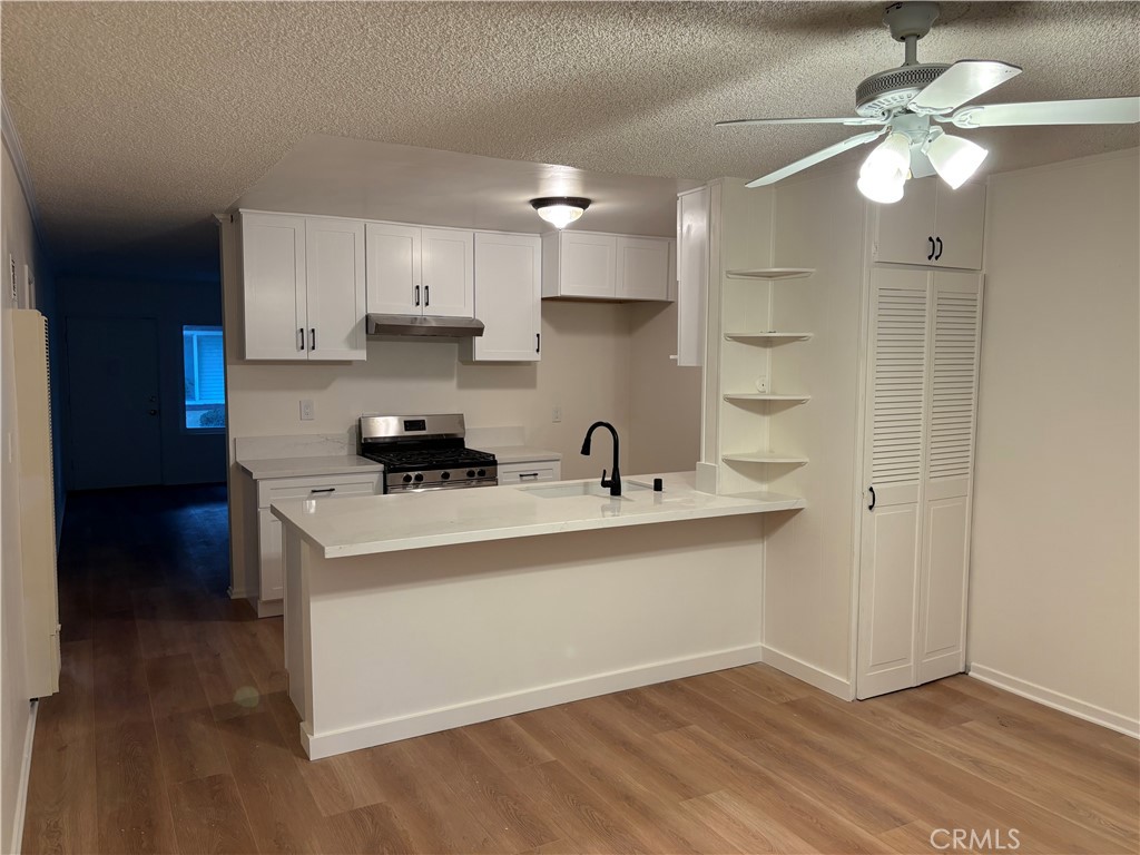 1541 La Palma Avenue E A4