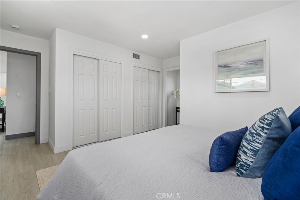 2945 W Bridgeport Avenue