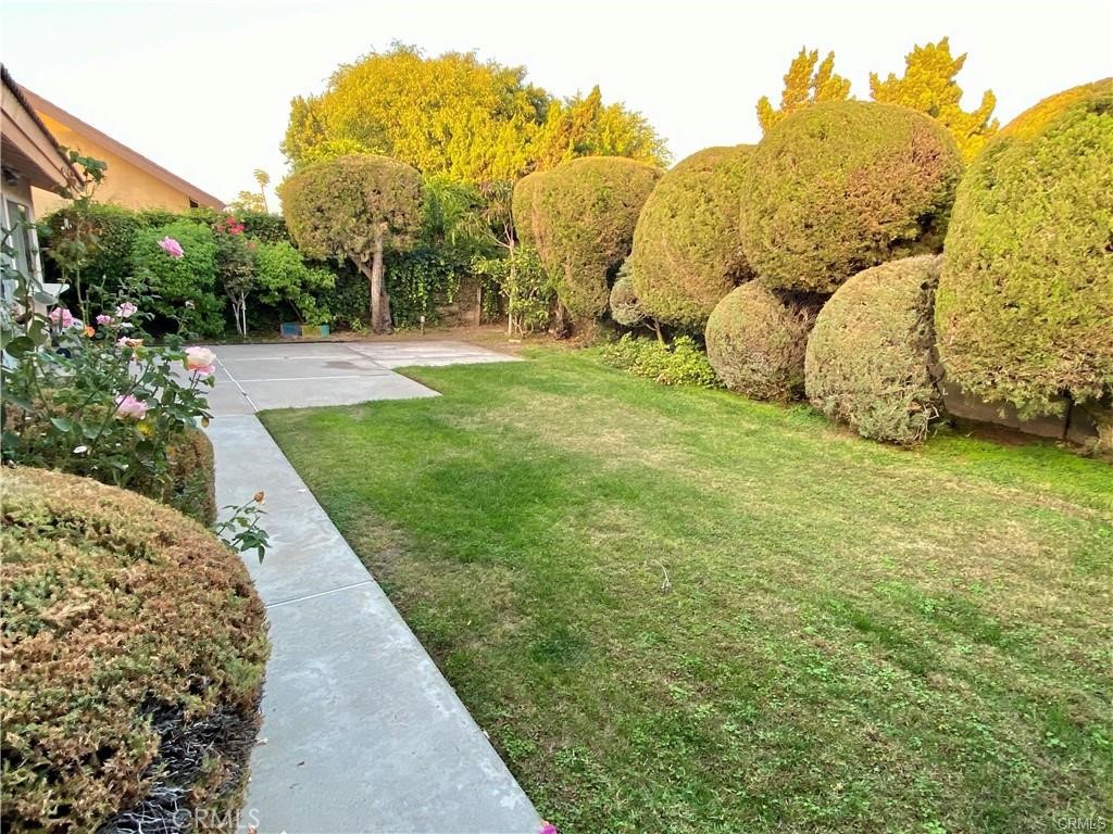 9658 Oakmount Street