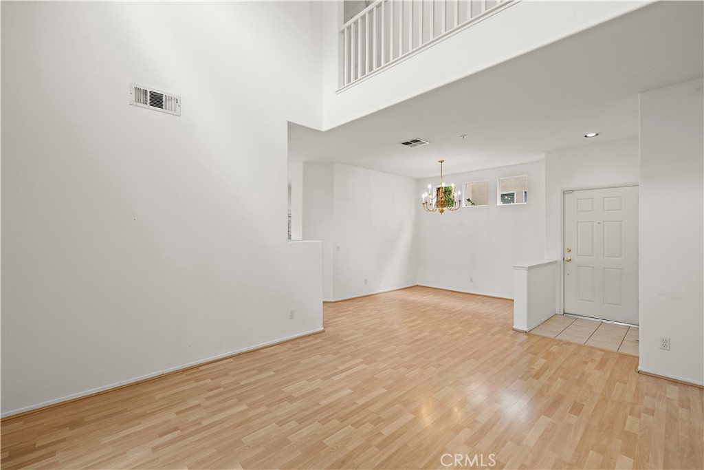 1037 Davis Way