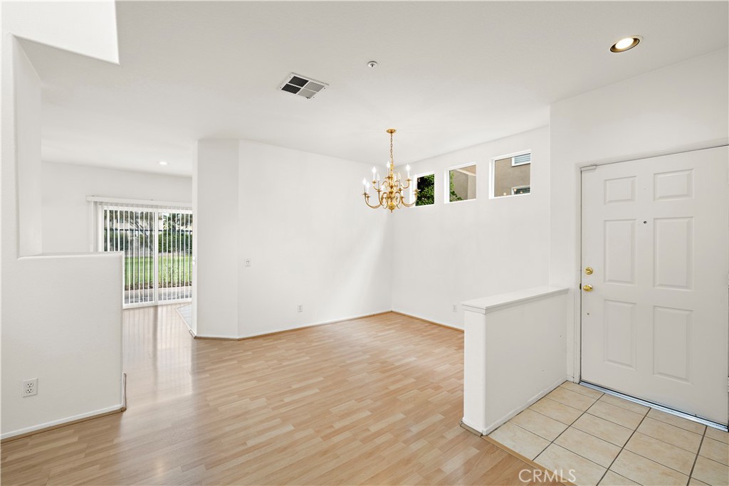 1037 Davis Way