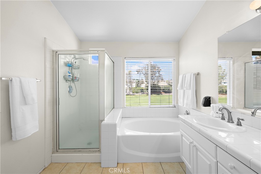 1037 Davis Way