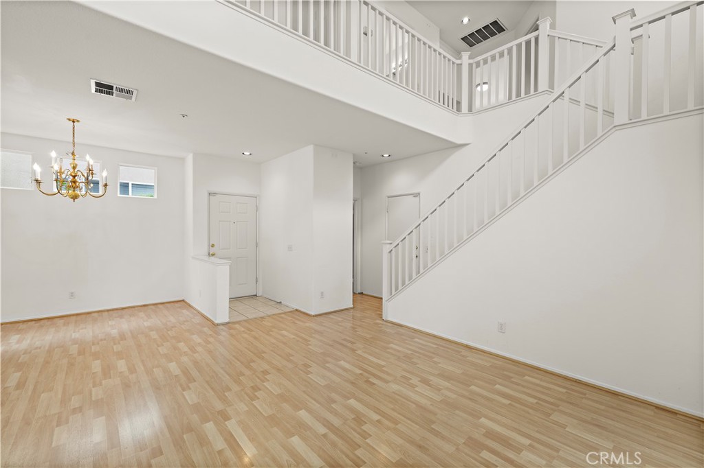 1037 Davis Way