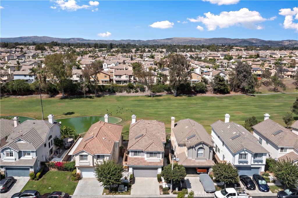 1037 Davis Way