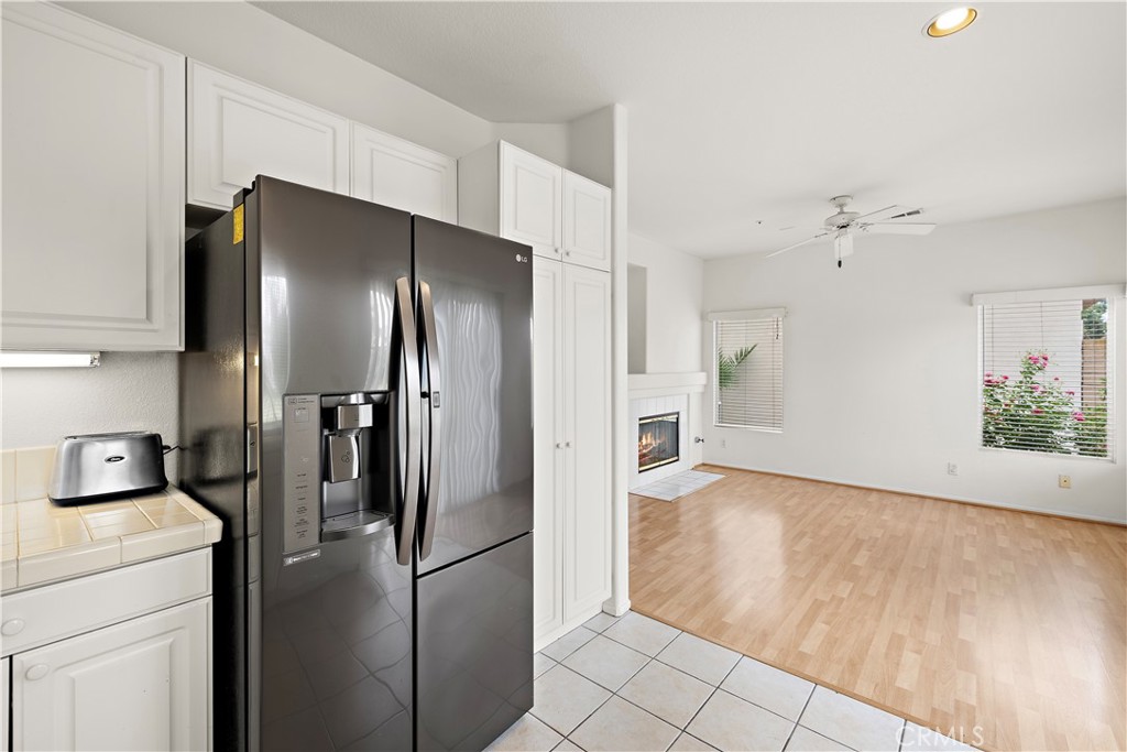 1037 Davis Way