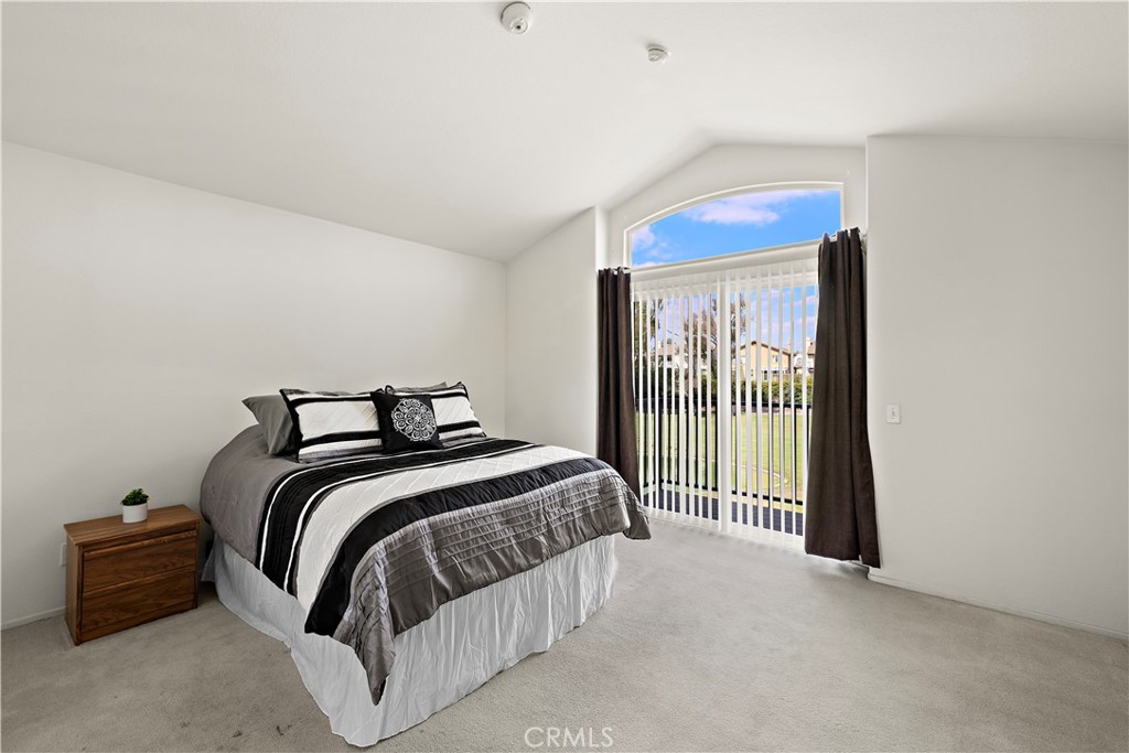 1037 Davis Way