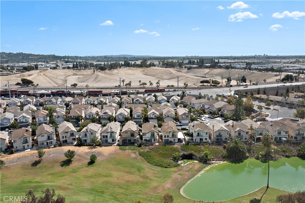 1037 Davis Way