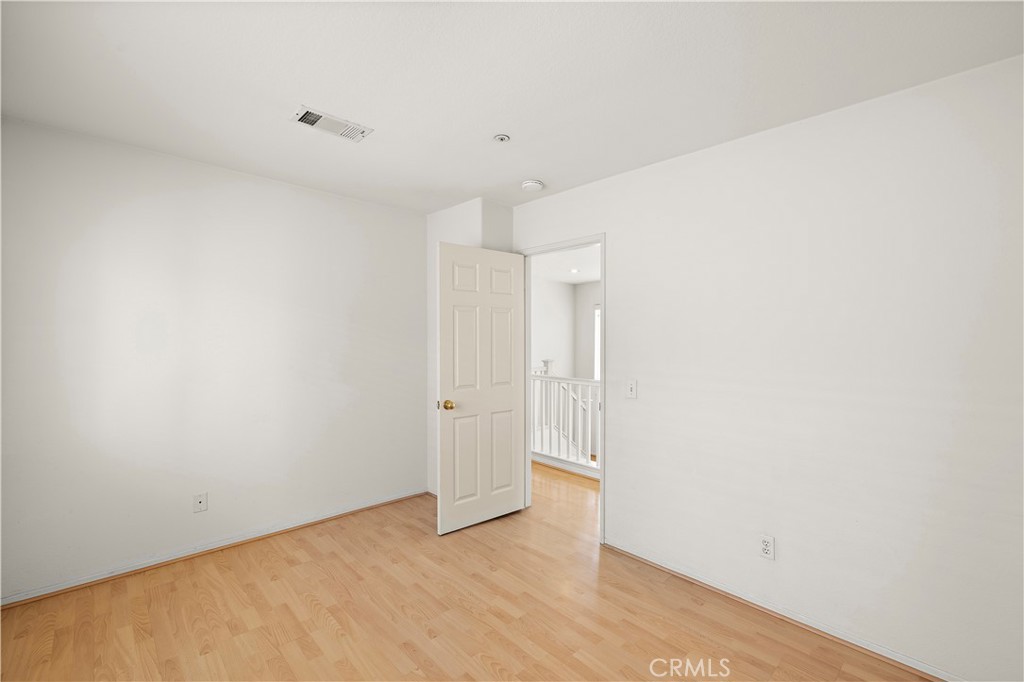 1037 Davis Way