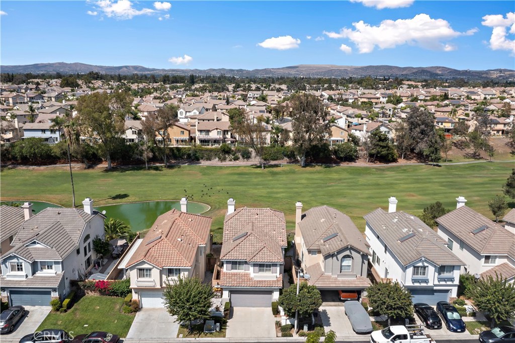 1037 Davis Way