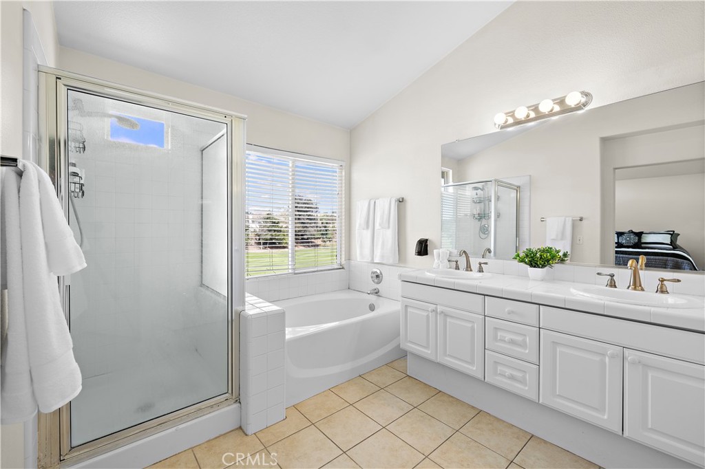 1037 Davis Way