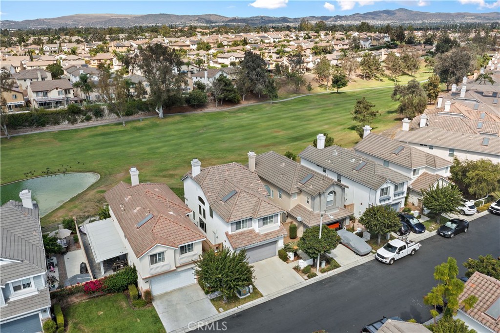 1037 Davis Way