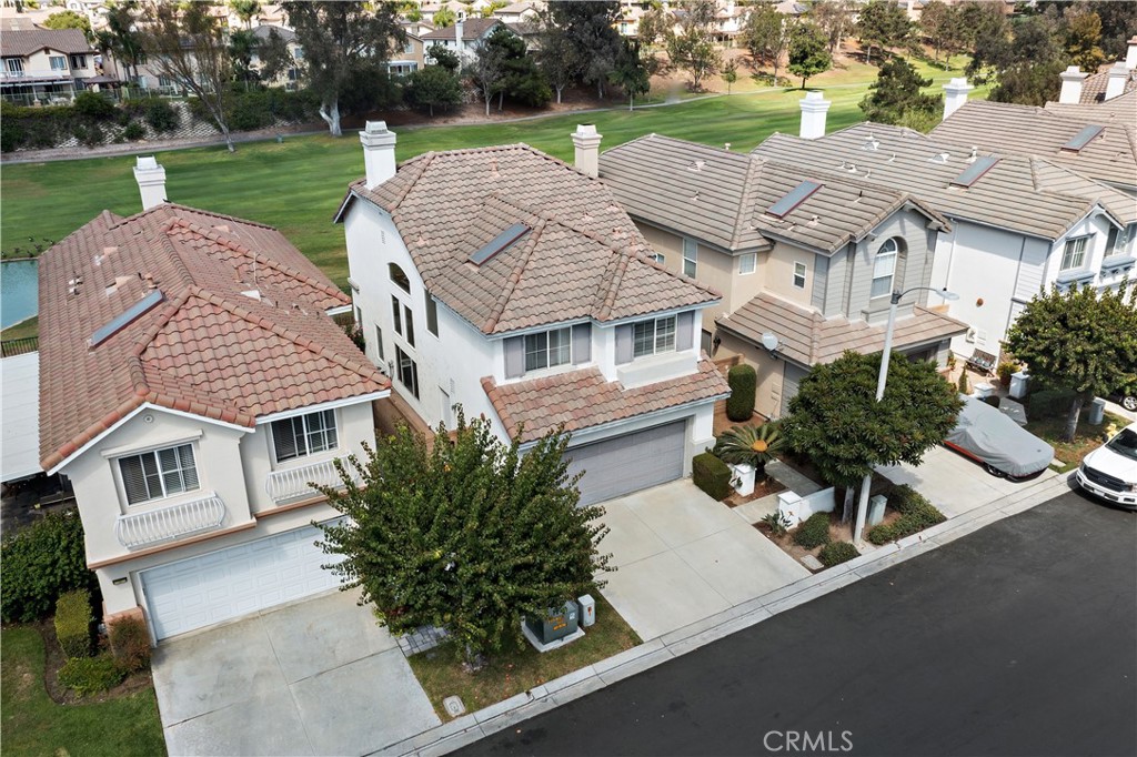 1037 Davis Way
