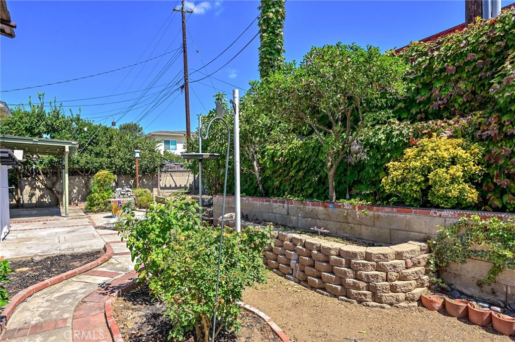 4942 GEM Lane