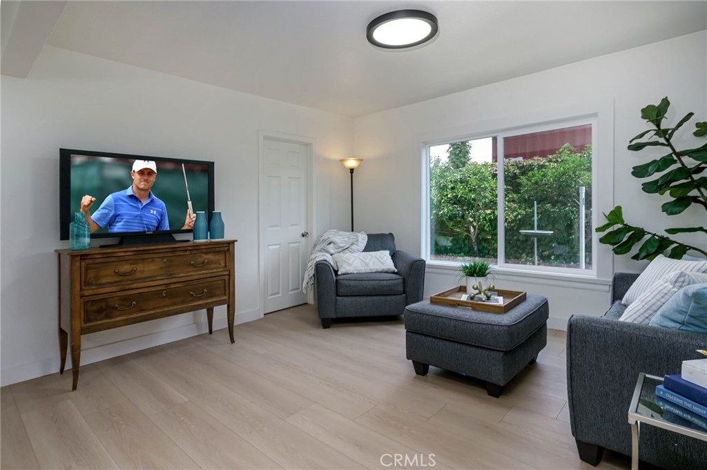 4942 GEM Lane