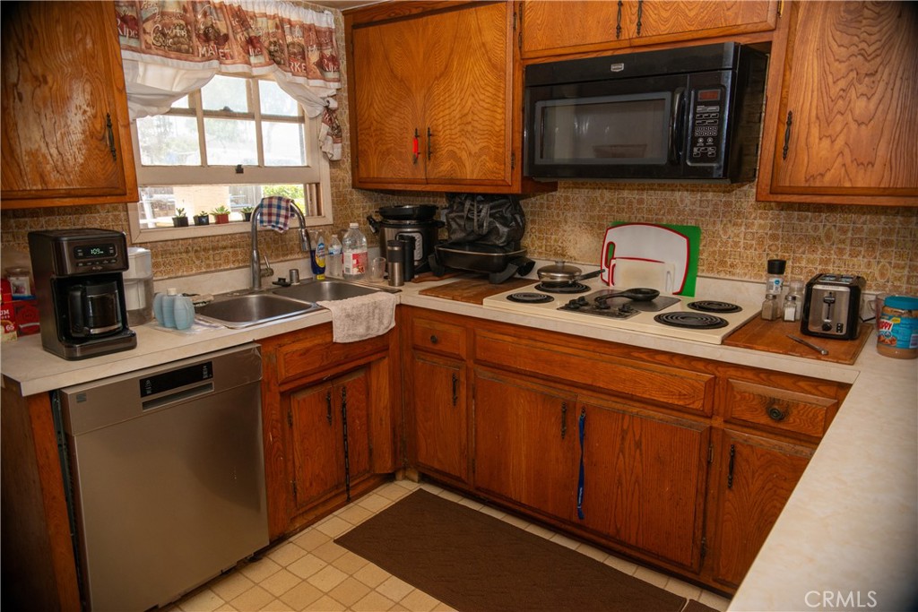 15710 Poinsettia Way