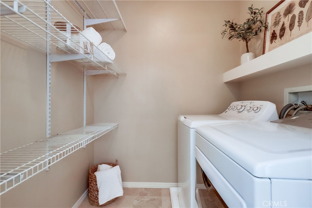 6032 Avenida De Castillo