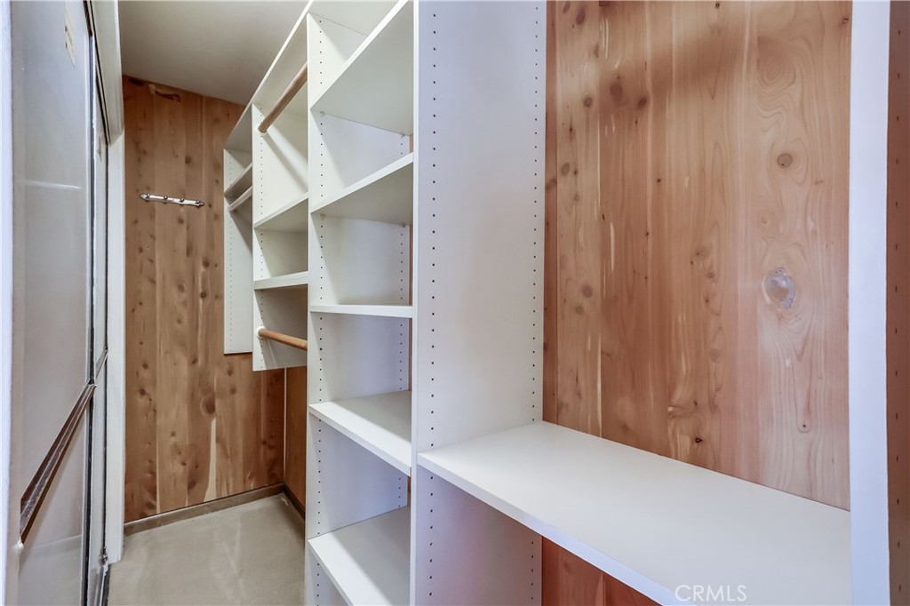 6032 Avenida De Castillo