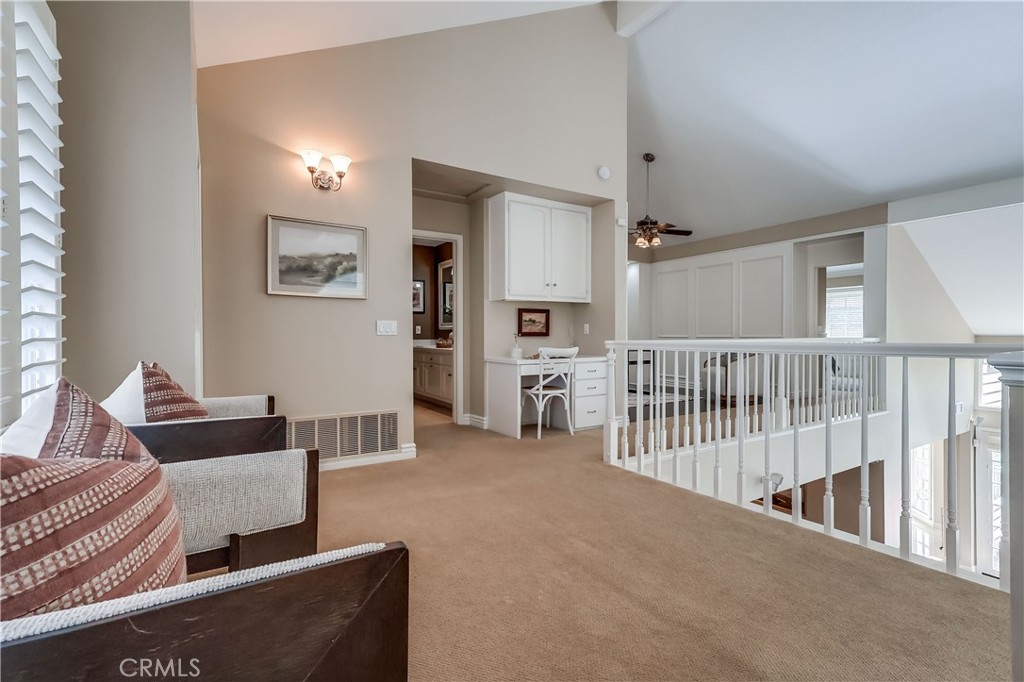 6032 Avenida De Castillo