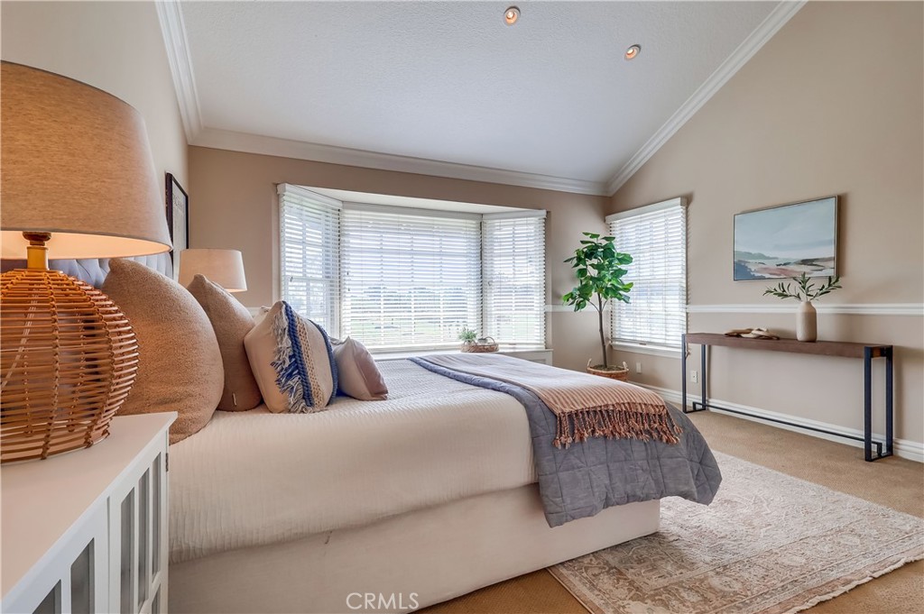 6032 Avenida De Castillo