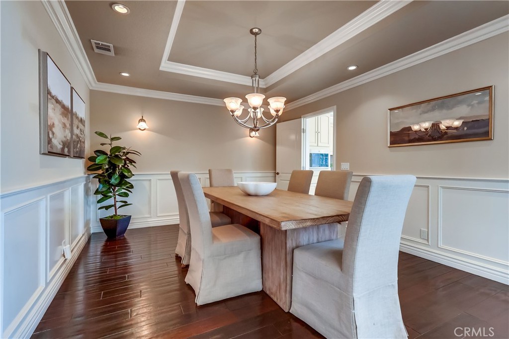 6032 Avenida De Castillo