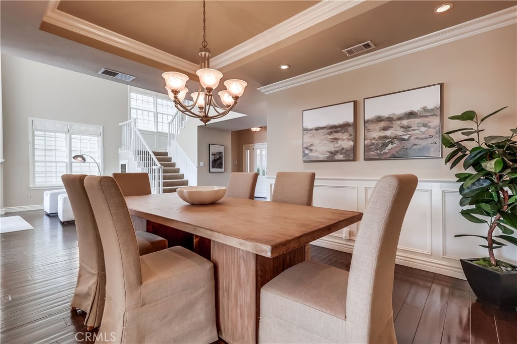 6032 Avenida De Castillo