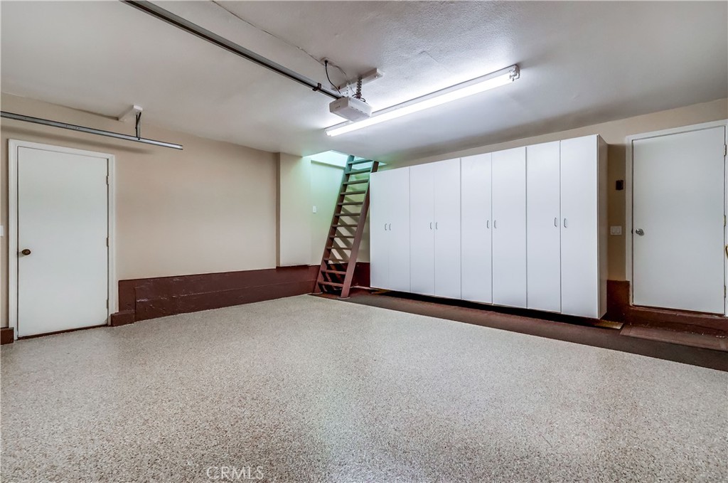 6032 Avenida De Castillo