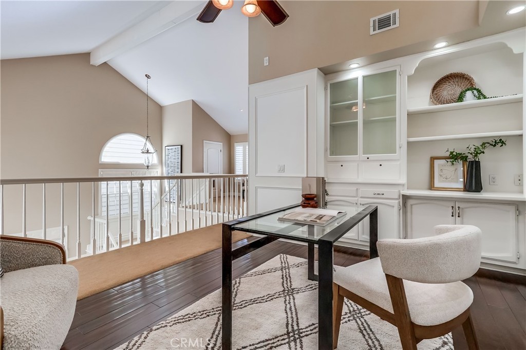 6032 Avenida De Castillo