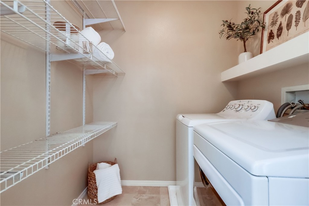 6032 Avenida De Castillo