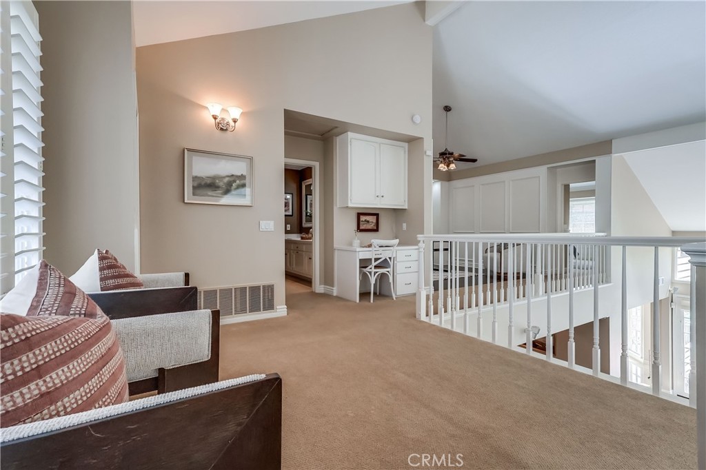 6032 Avenida De Castillo