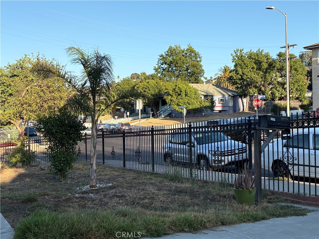 2683 E Marengo Street