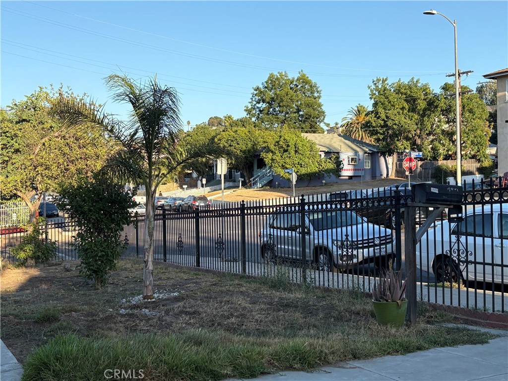 2683 E Marengo Street