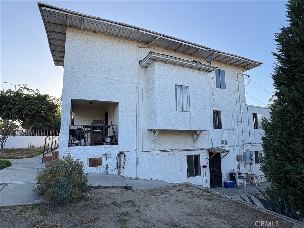 2683 E Marengo Street